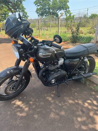 TRIUMPH BONNEVILLE T100 BLACK 900 